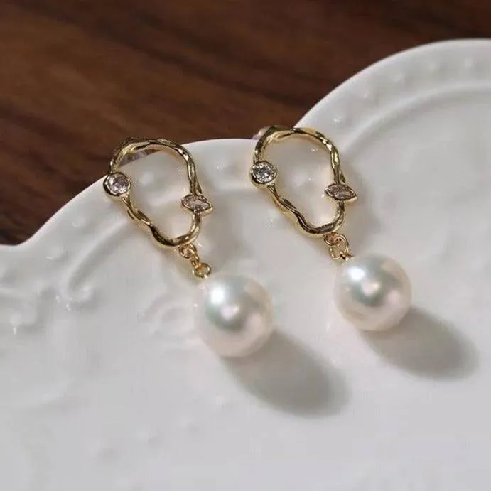 Irregular Pearl Drop Earrings