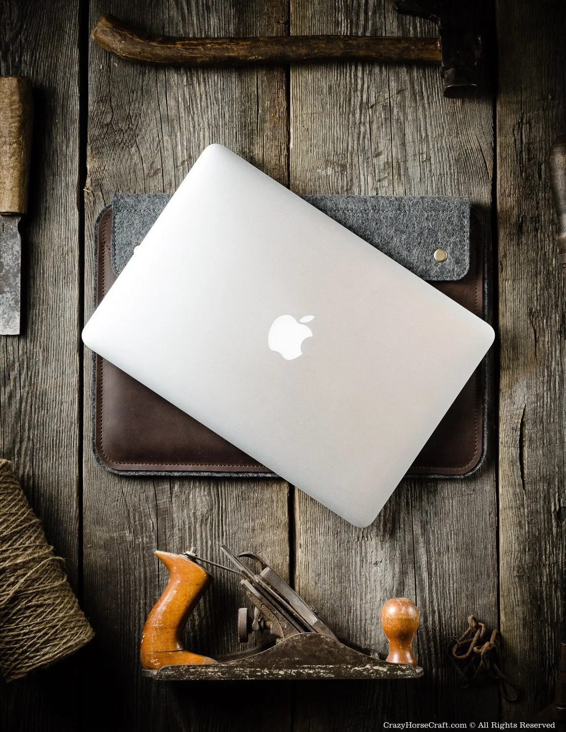 Leather MacBook Pro/Air Case | Wood Brown