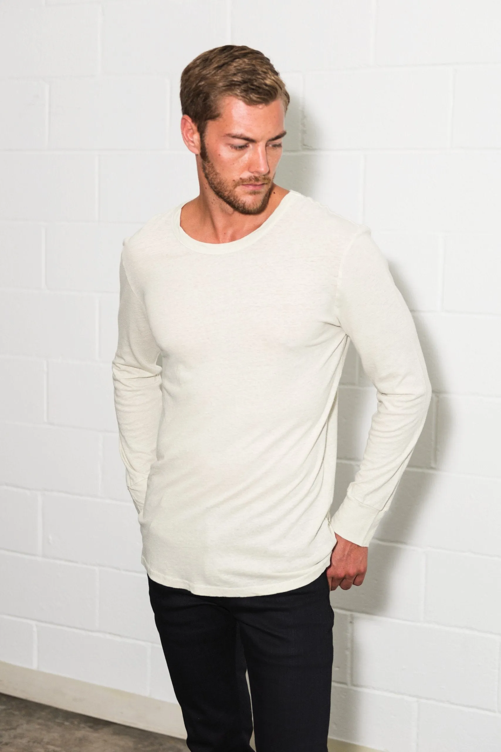 Men's Linen Blend Wide Cuff Long Sleeve Tee