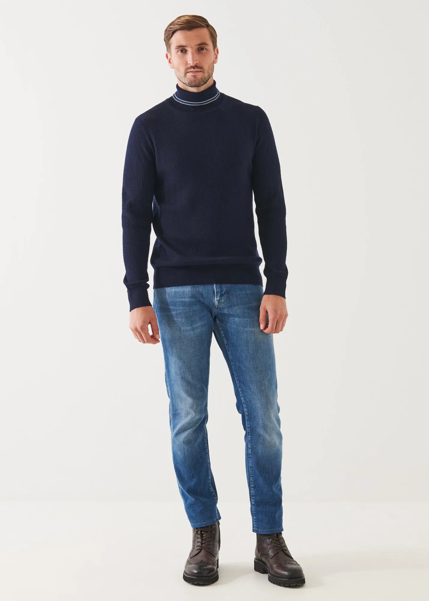 MERINO WAFFLE KNIT TURTLENECK