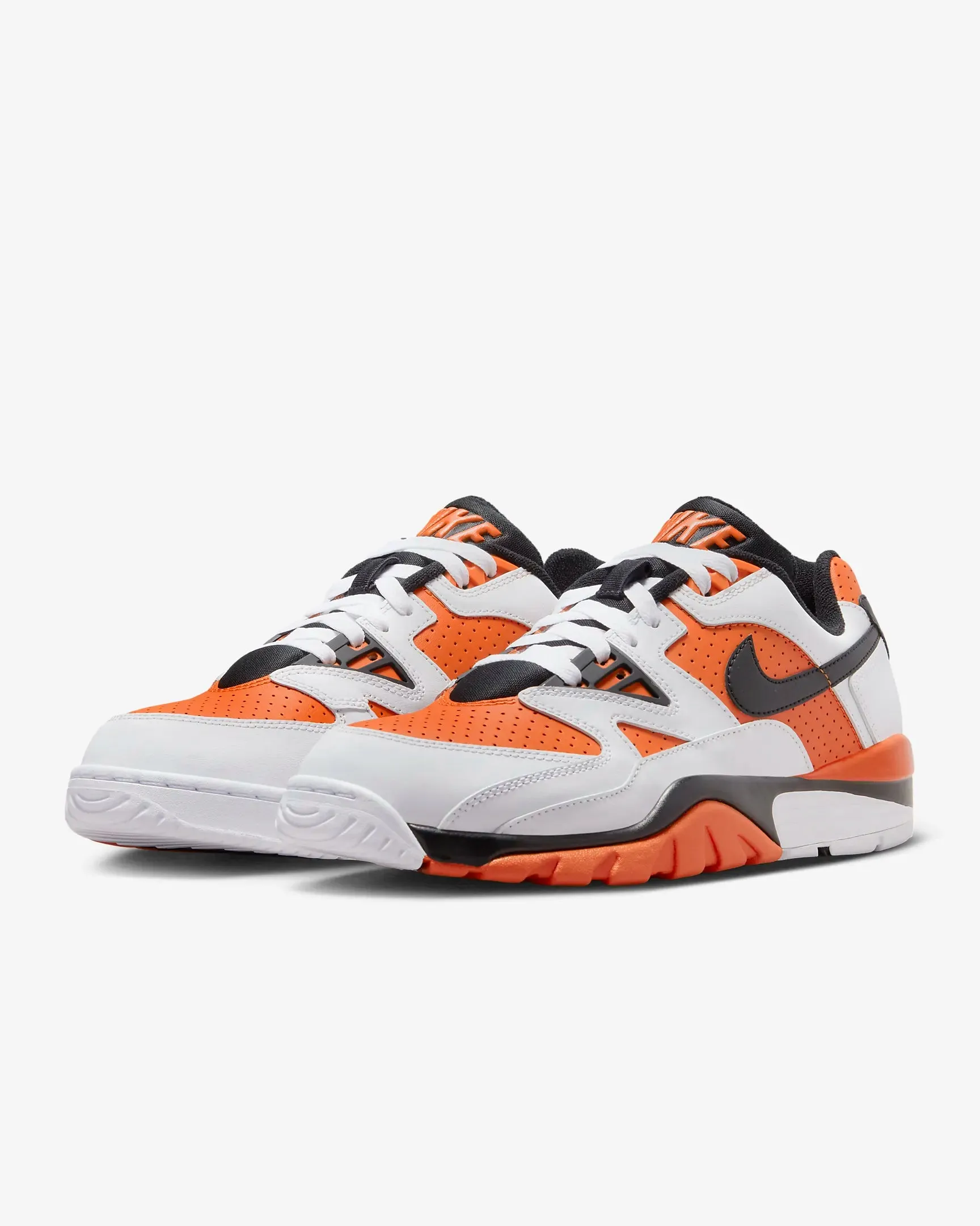 Nike Men's Air Cross Trainer 3 Low (White/Black Starfish)