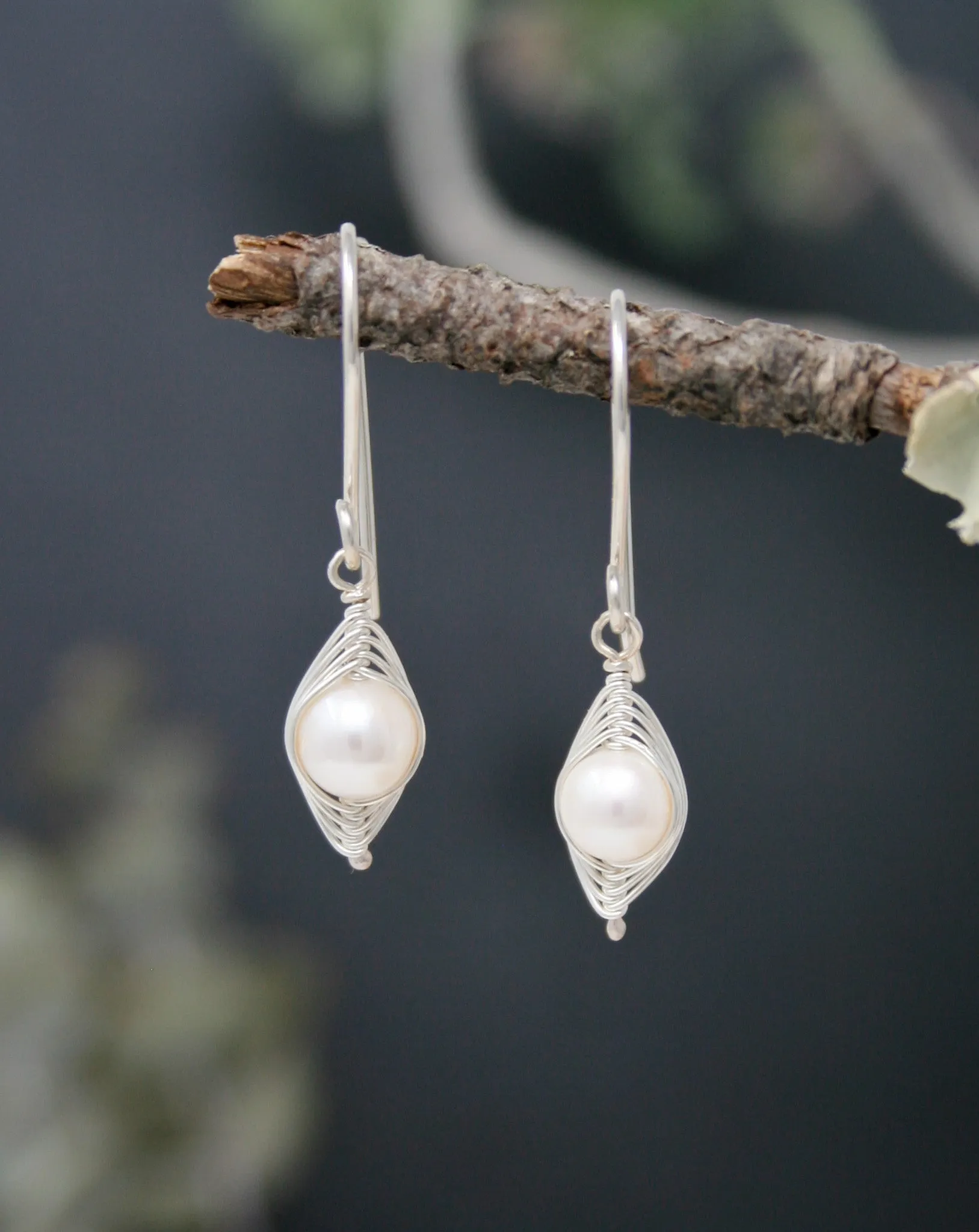 One pea in a pod earrings [made to order]