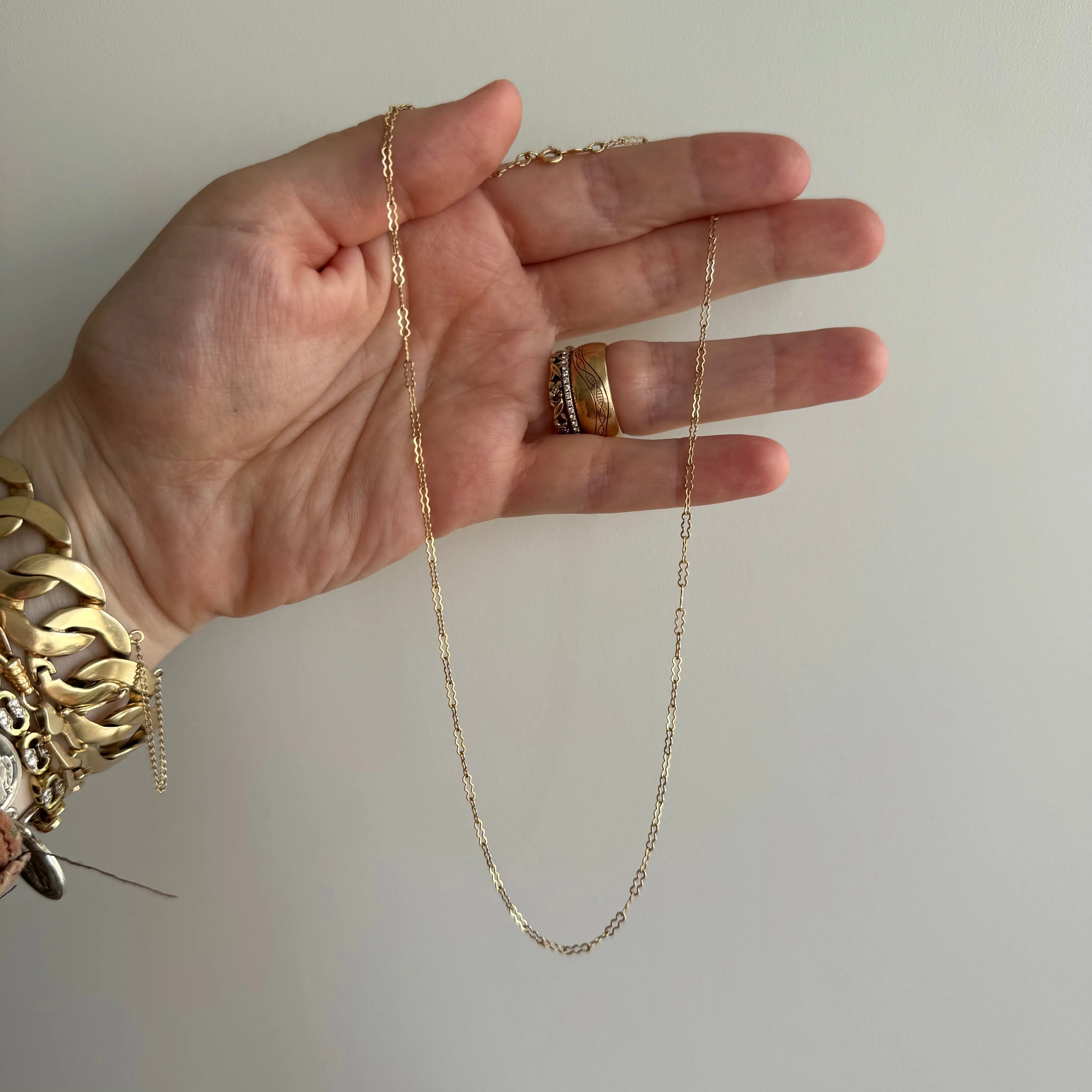 V I N T A G E // almost peanut / 14k yellow gold fancy link paperclip chain / 15.25